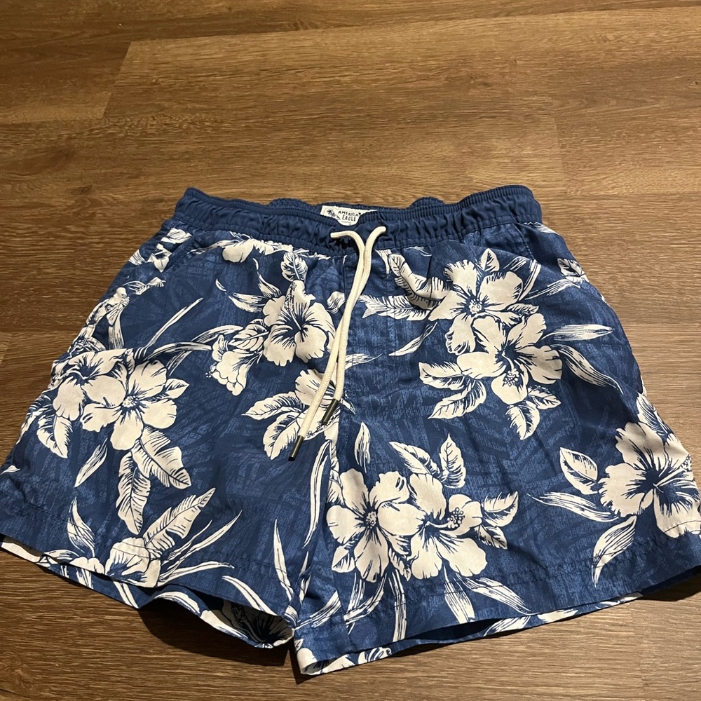 American Eagle Outfitters Blue Floral Men's Swimming Shorts